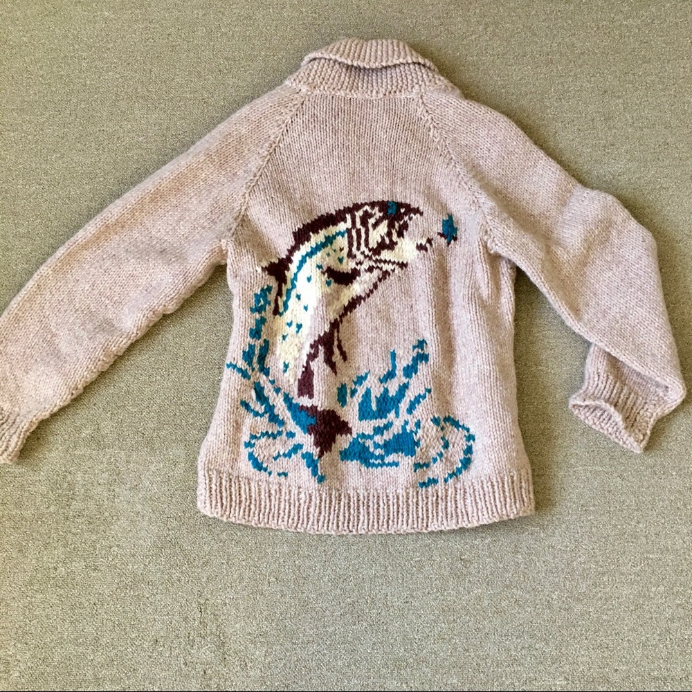 VINTAGE HAND KNIT COWICHAN CARDIGAN SWEATER